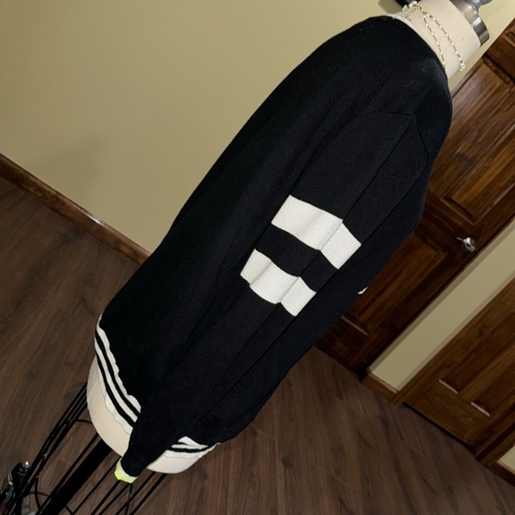 WISPR Men's Sweater Thunder Bolt Black White Pullover Size XL - Picture 3 of 7